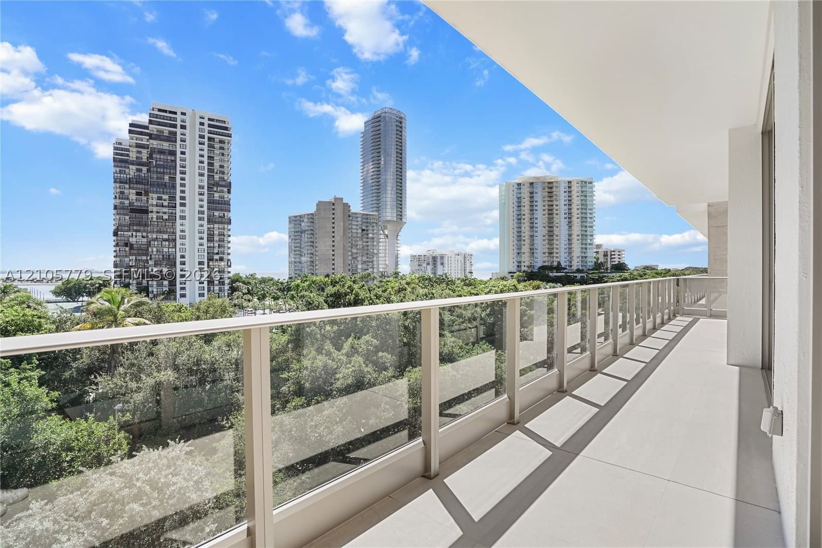 3-bedroom Condo — 2200 Brickell Ave #PH02, Miami, FL 33129