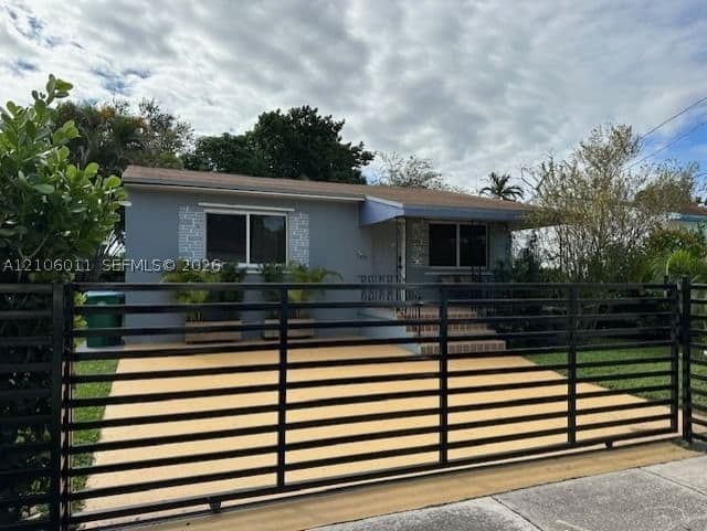 3-bedroom Single-Family Home — 810 43rd St, Miami, FL 33127
