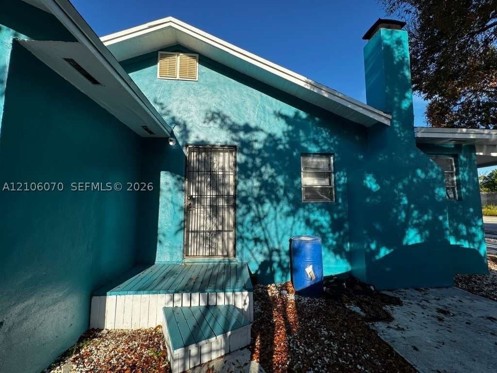 1-bedroom Property — 1121 40th St #2, Miami, FL 33127