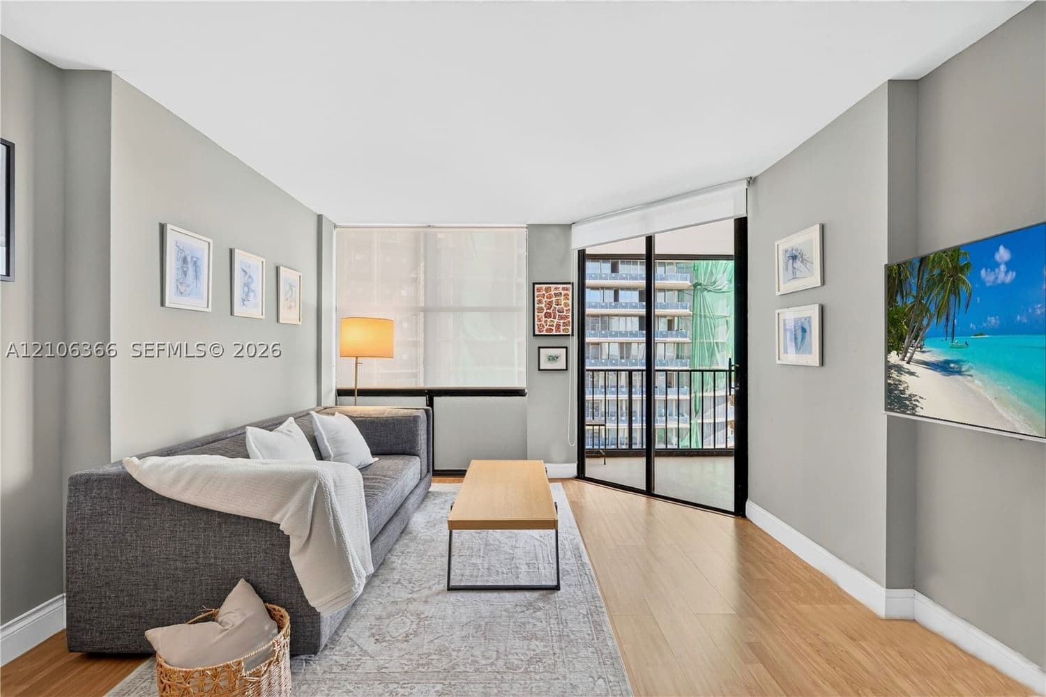 BRICKELL PLACE CONDO — ilan fotoğrafı