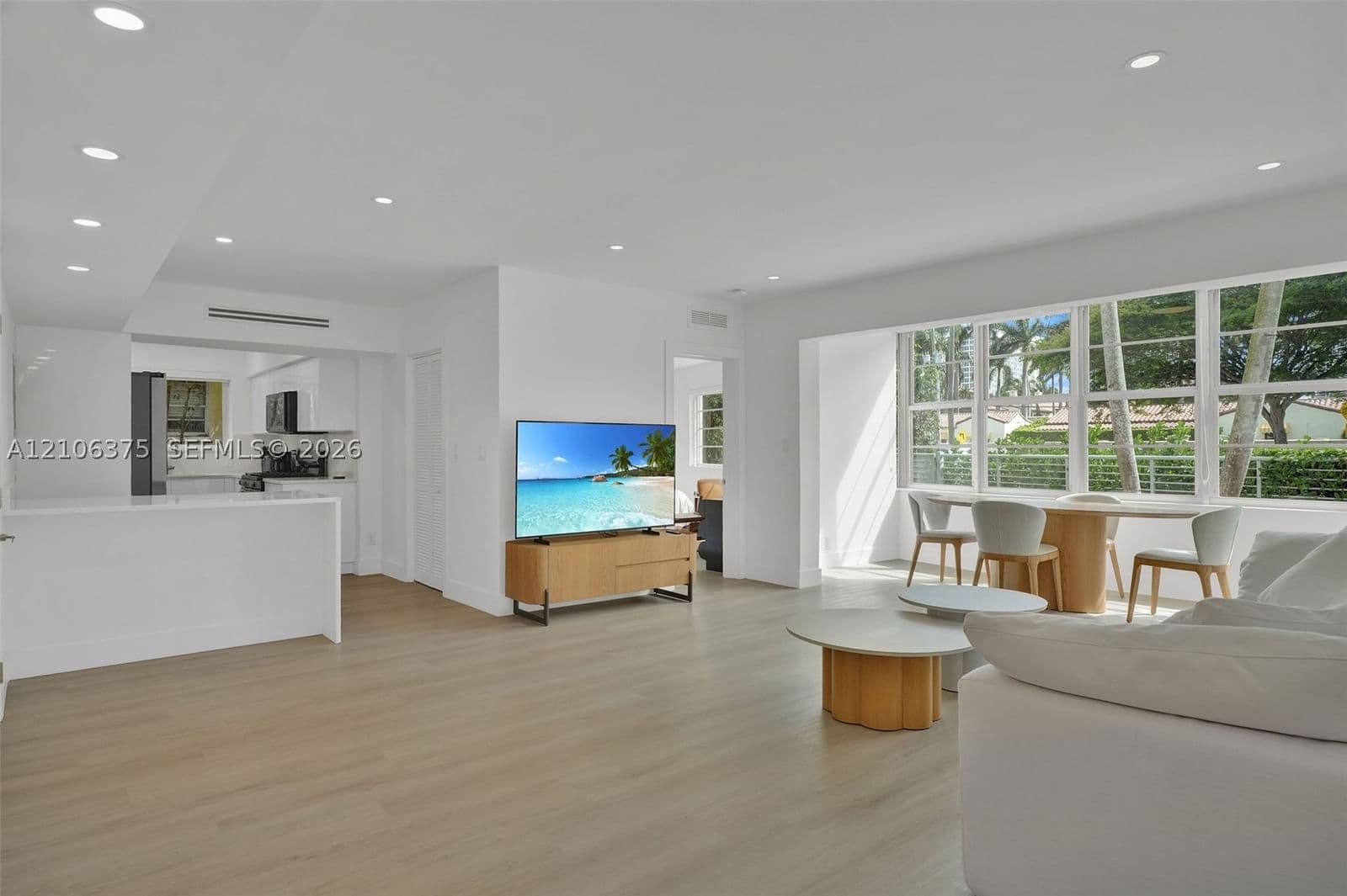 2+1 Condo — 4800 Pine Tree Dr #101, Miami Beach, FL 33140