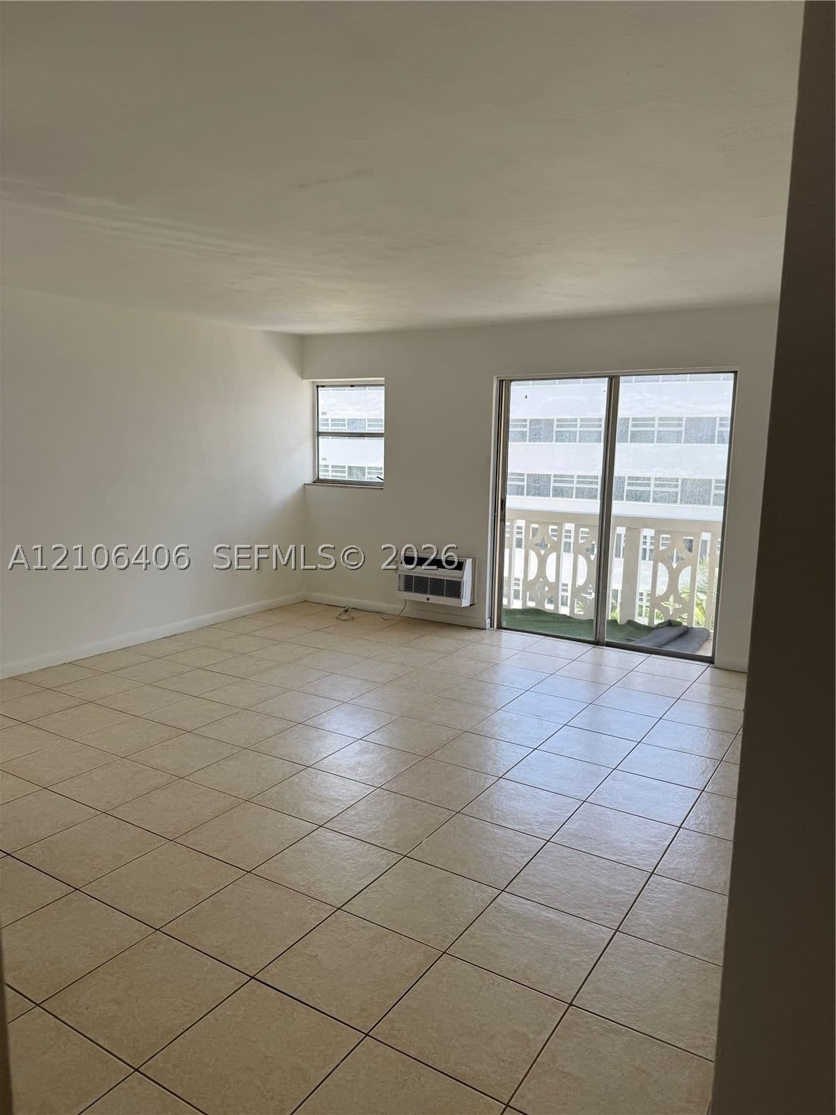 Daire — 3100 Collins Ave #702, Miami Beach, FL 33140