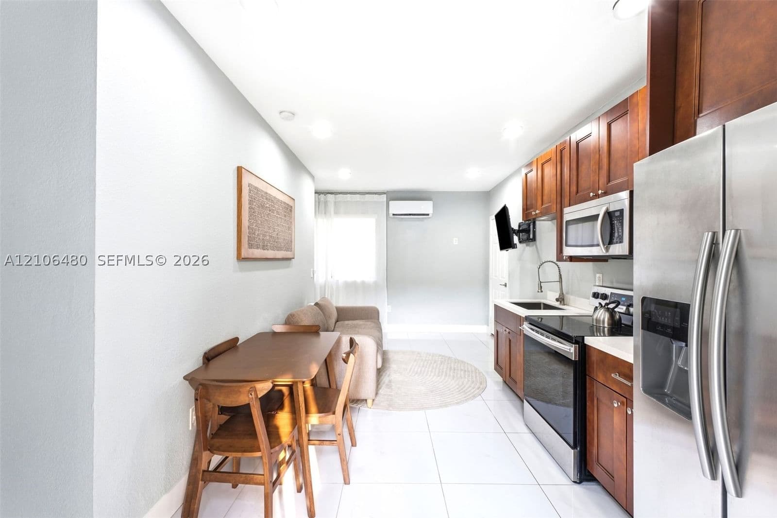 2-bedroom Property — 3134 Carter St #2, Miami, FL 33133