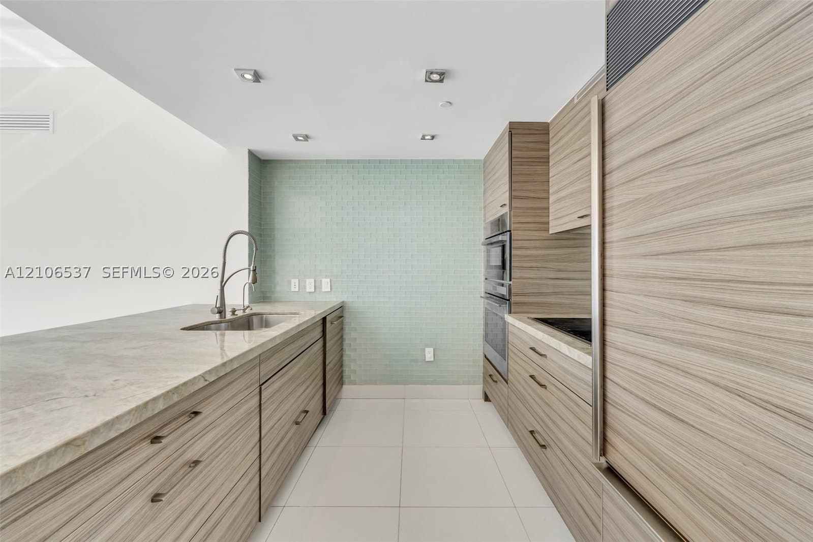 ICONBRICKELL CONDO NO 1 — ilan fotoğrafı