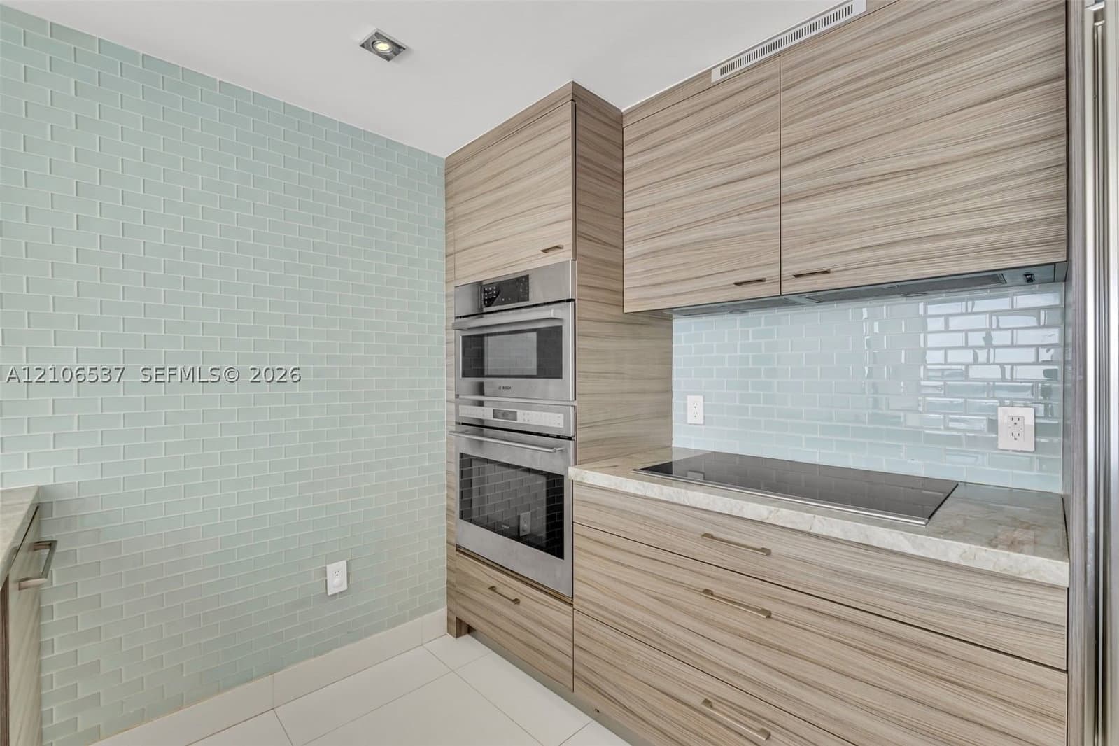 ICONBRICKELL CONDO NO 1 — ilan fotoğrafı