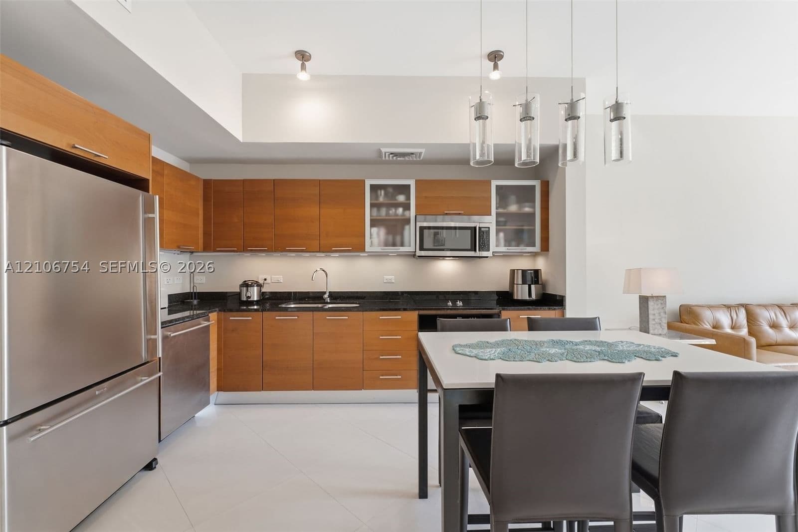 TWO MIDTOWN MIAMI CONDO — ilan fotoğrafı