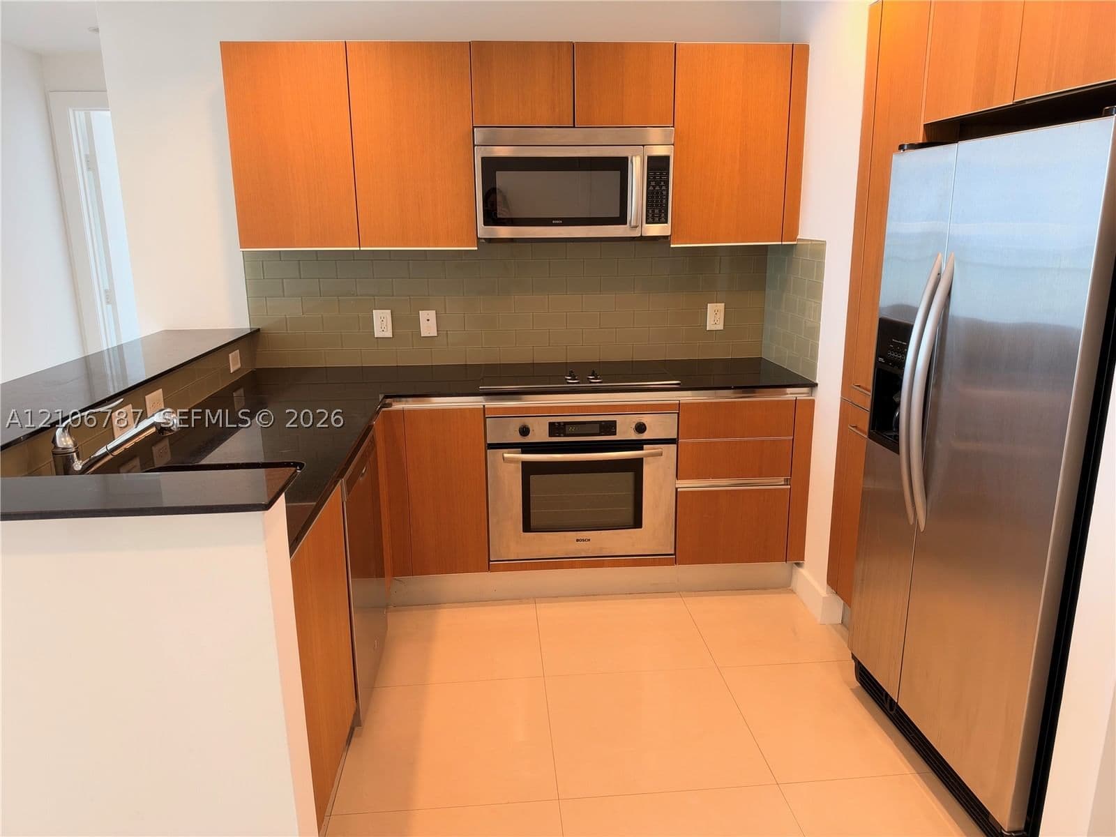 2+1 Condo — 1060 Brickell Ave #2507, Miami, FL 33131