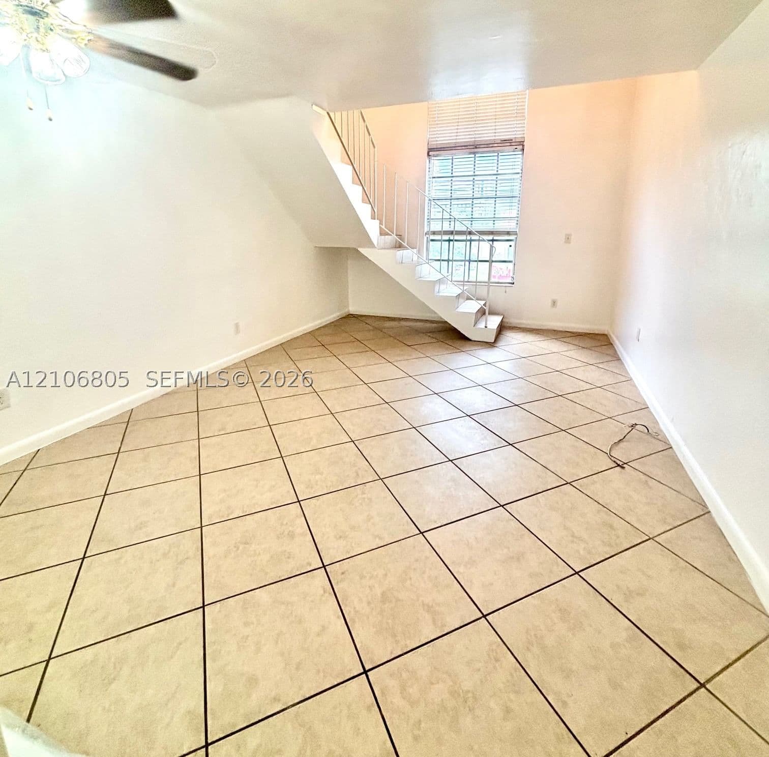 1-bedroom Property — 49 Navarre Ave #4, Coral Gables, FL 33134
