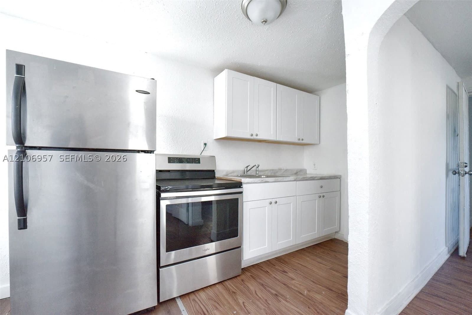 1-bedroom Apartment — 3660 20th Ave #4, Miami, FL 33142
