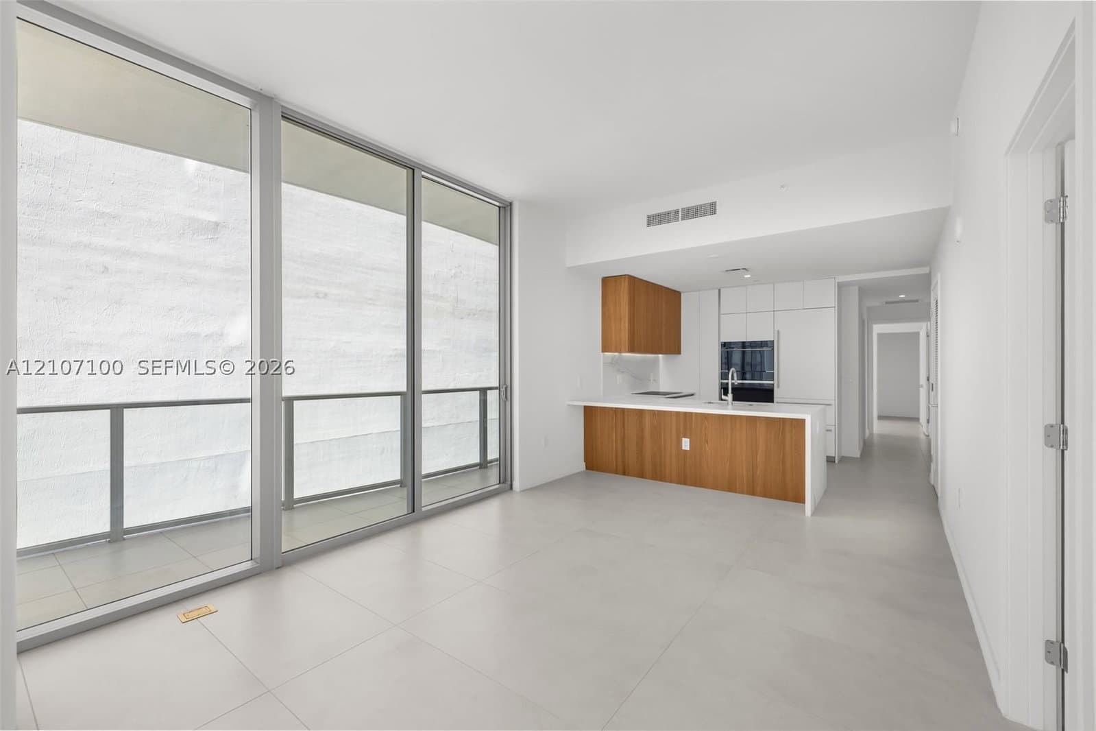 2-bedroom Condo — 1400 Biscayne Blvd #302, Miami, FL 33132