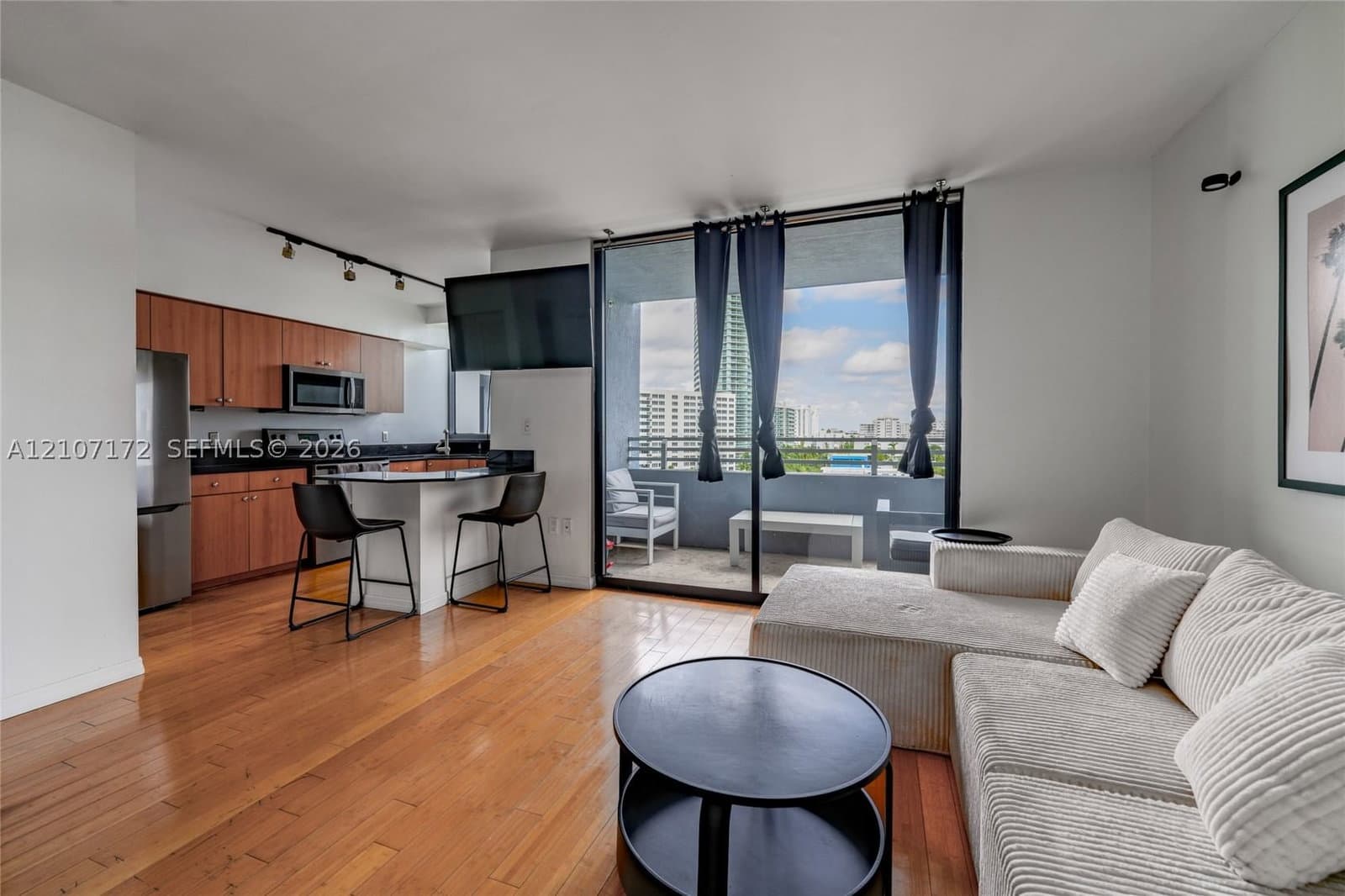 2+1 Condo — 1330 West Ave #909, Miami Beach, FL 33139