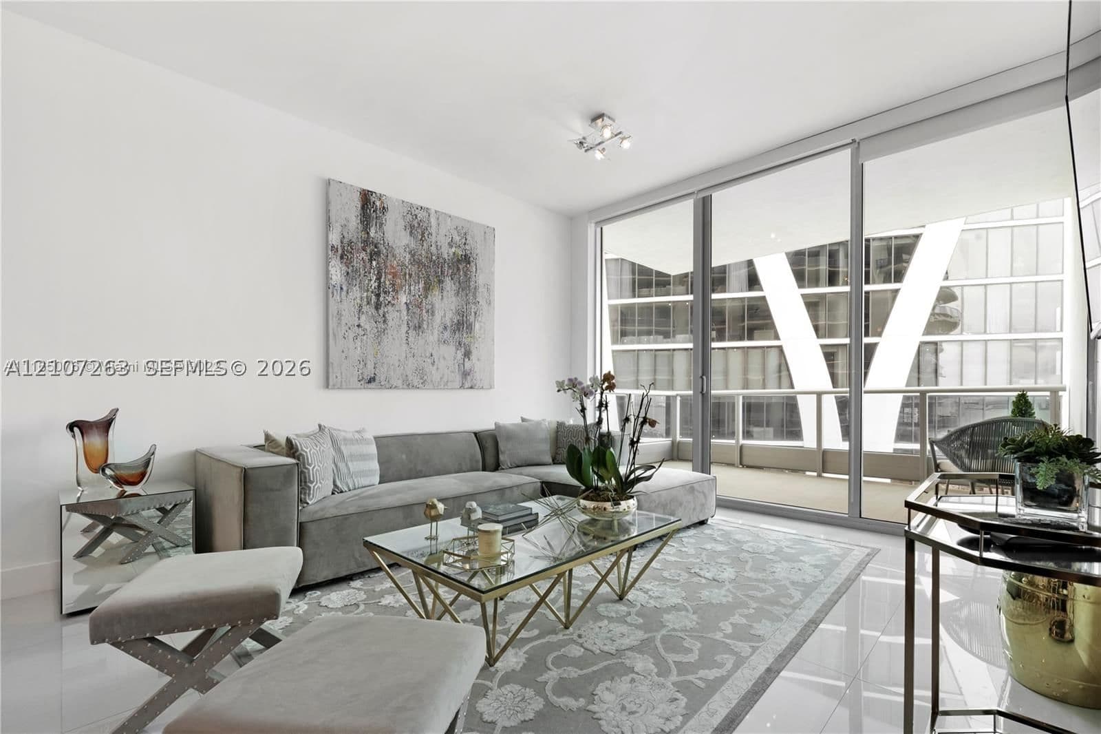 900 Biscayne Bay Condo, Downtown Miami