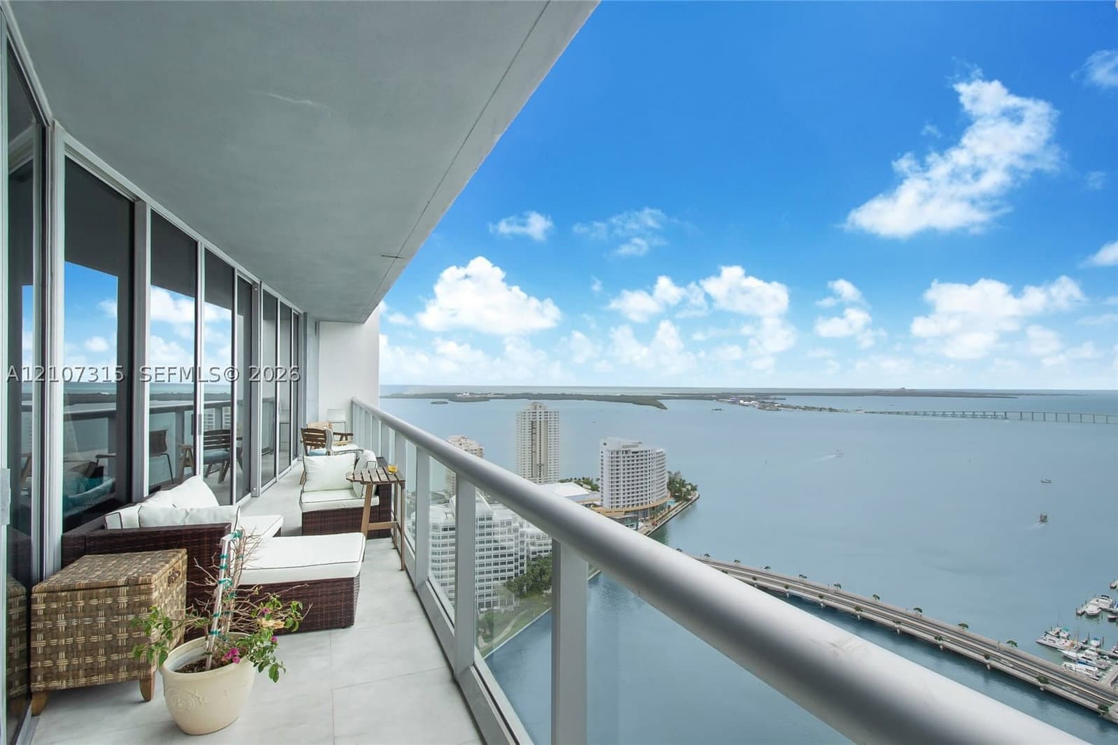 2+1 Condo — 495 Brickell Ave #3803, Miami, FL 33131
