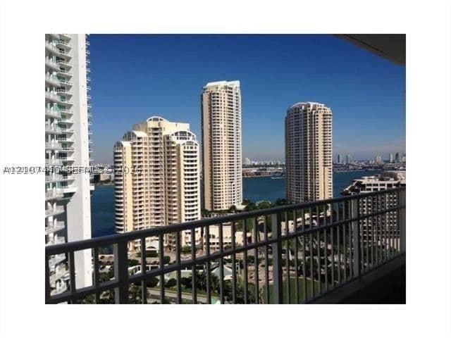 2-bedroom Condo — 701 BRICKELL KEY BL #2404, Miami, FL 33131