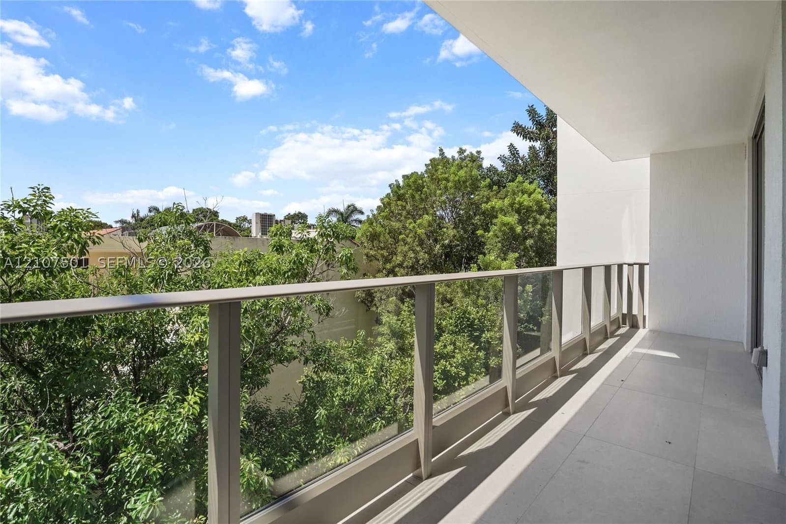 1-bedroom Condo — 2200 Brickell Ave #317, Miami, FL 33129