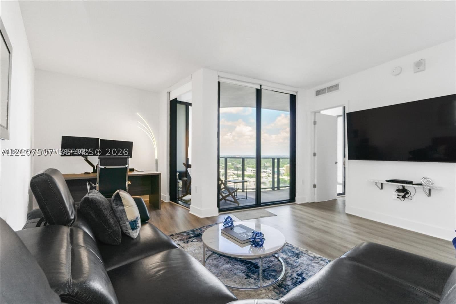 1-bedroom Condo — 121 34th St #1614, Miami, FL 33137