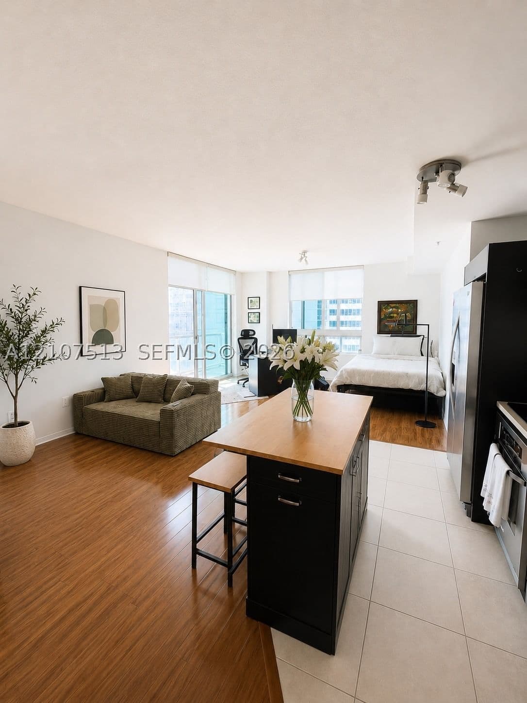 Condo — 1900 Bayshore Dr #3005, Miami, FL 33132
