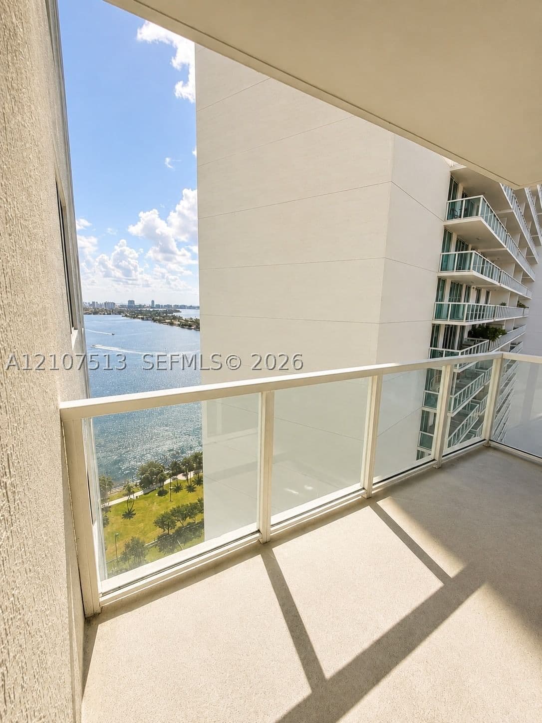 QUANTUM ON THE BAY CONDO — ilan fotoğrafı