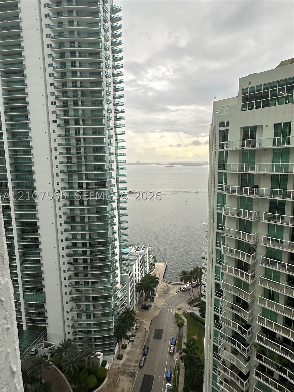 2-bedroom Condo — 170 14th St #2301, Miami, FL 33131