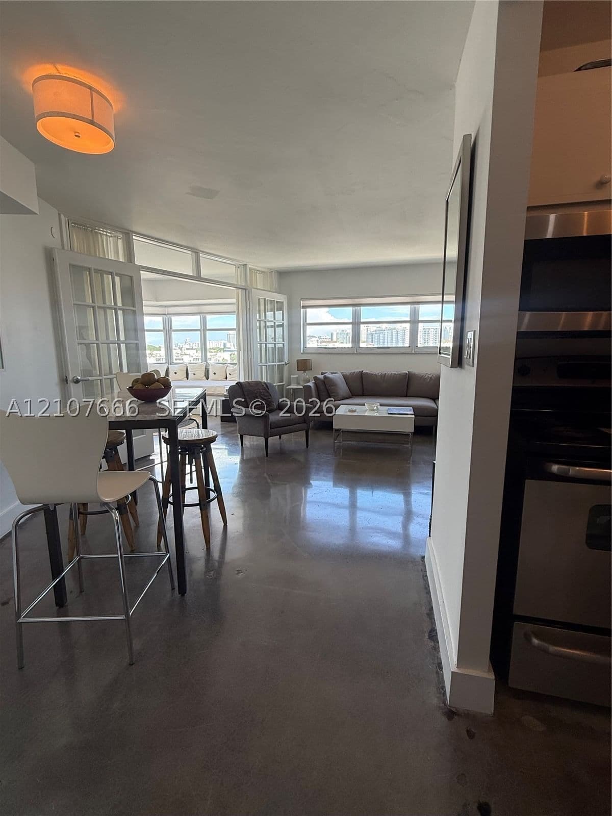 2-bedroom Condo — 1881 Washington Ave #10C, Miami Beach, FL 33139