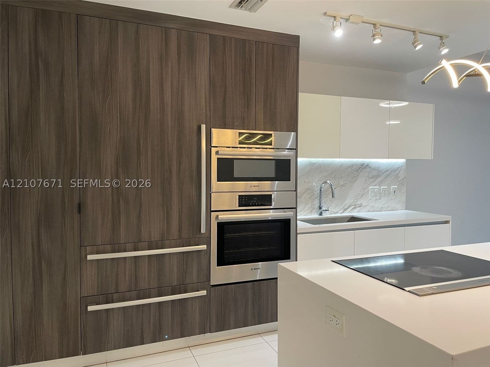 2-bedroom Condo — 851 1st Ave #4306, Miami, FL 33132