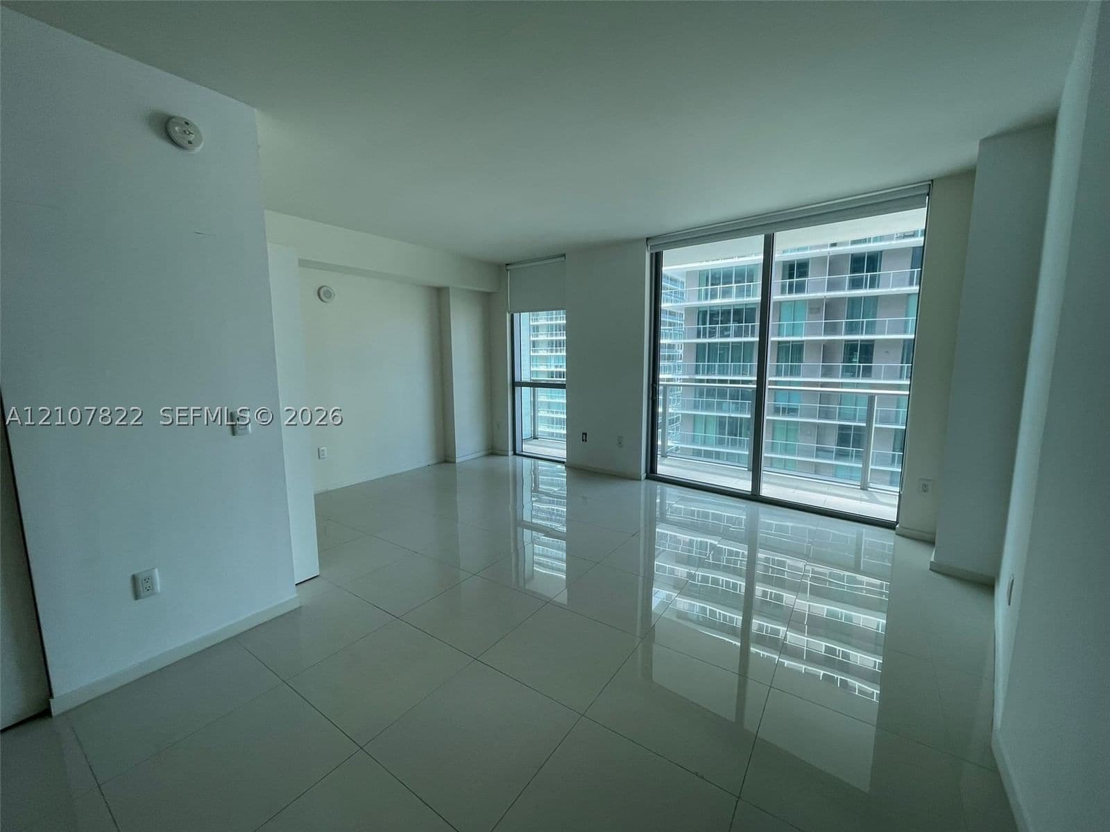 Condo — 1100 Miami Ave #1806, Miami, FL 33130