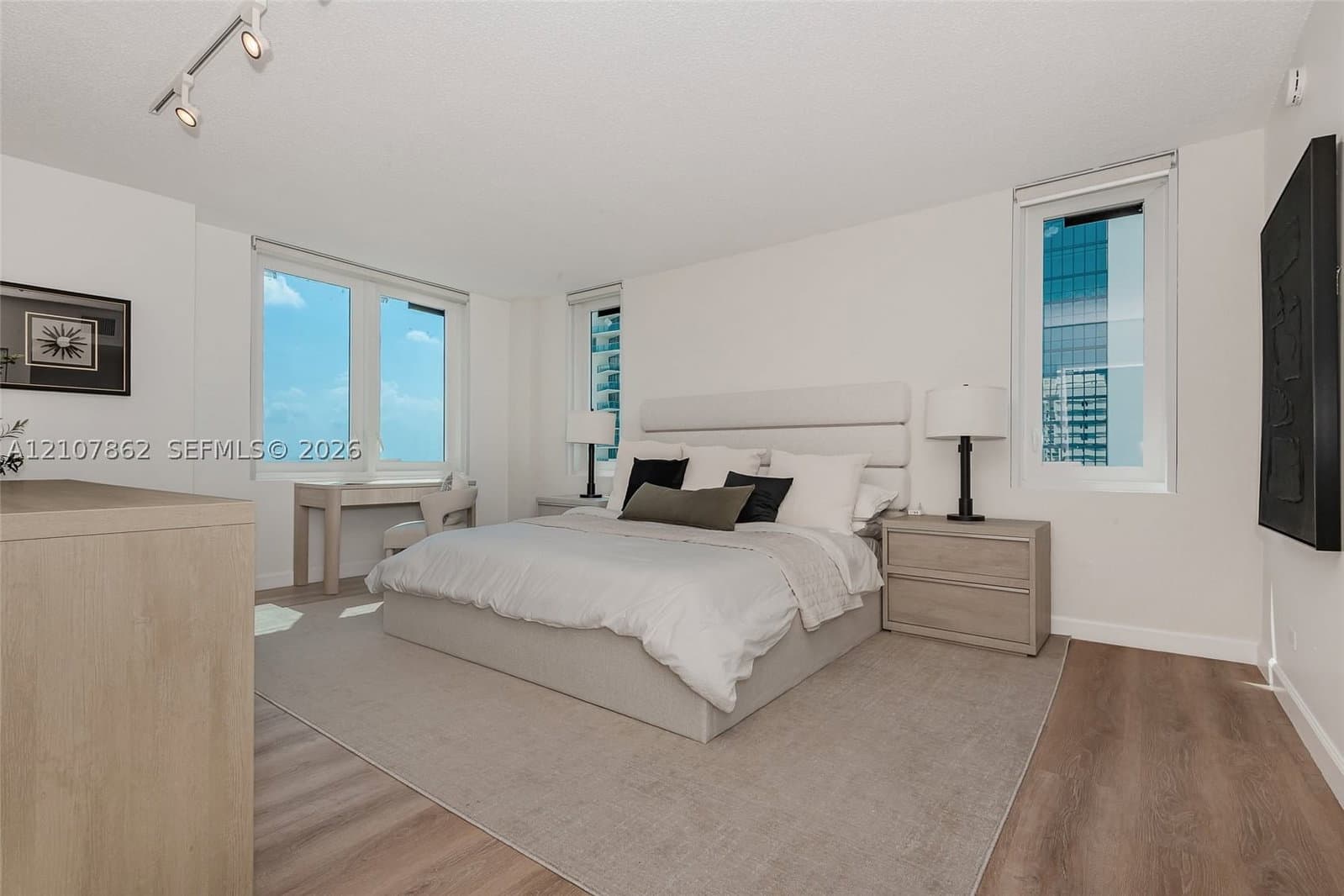 1-bedroom Condo — Miami Beach, FL 33139