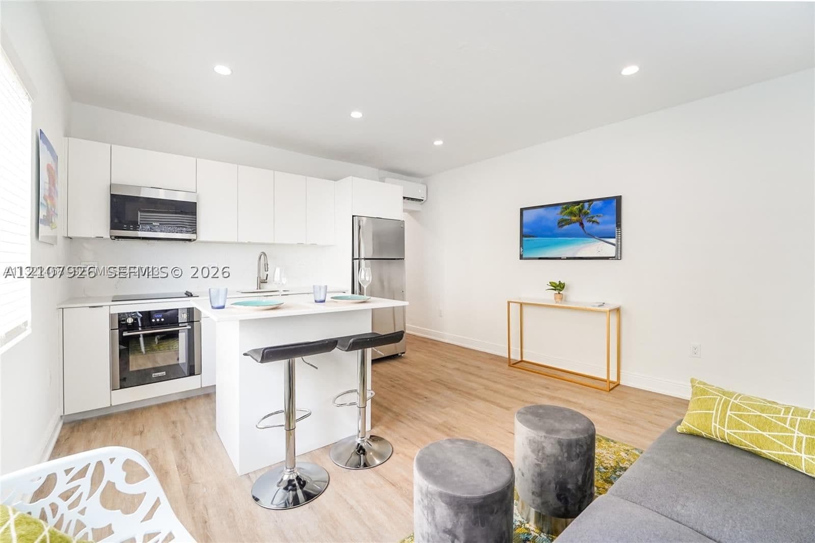 1-bedroom Apartment — 1351 Euclid Ave #12, Miami Beach, FL 33139