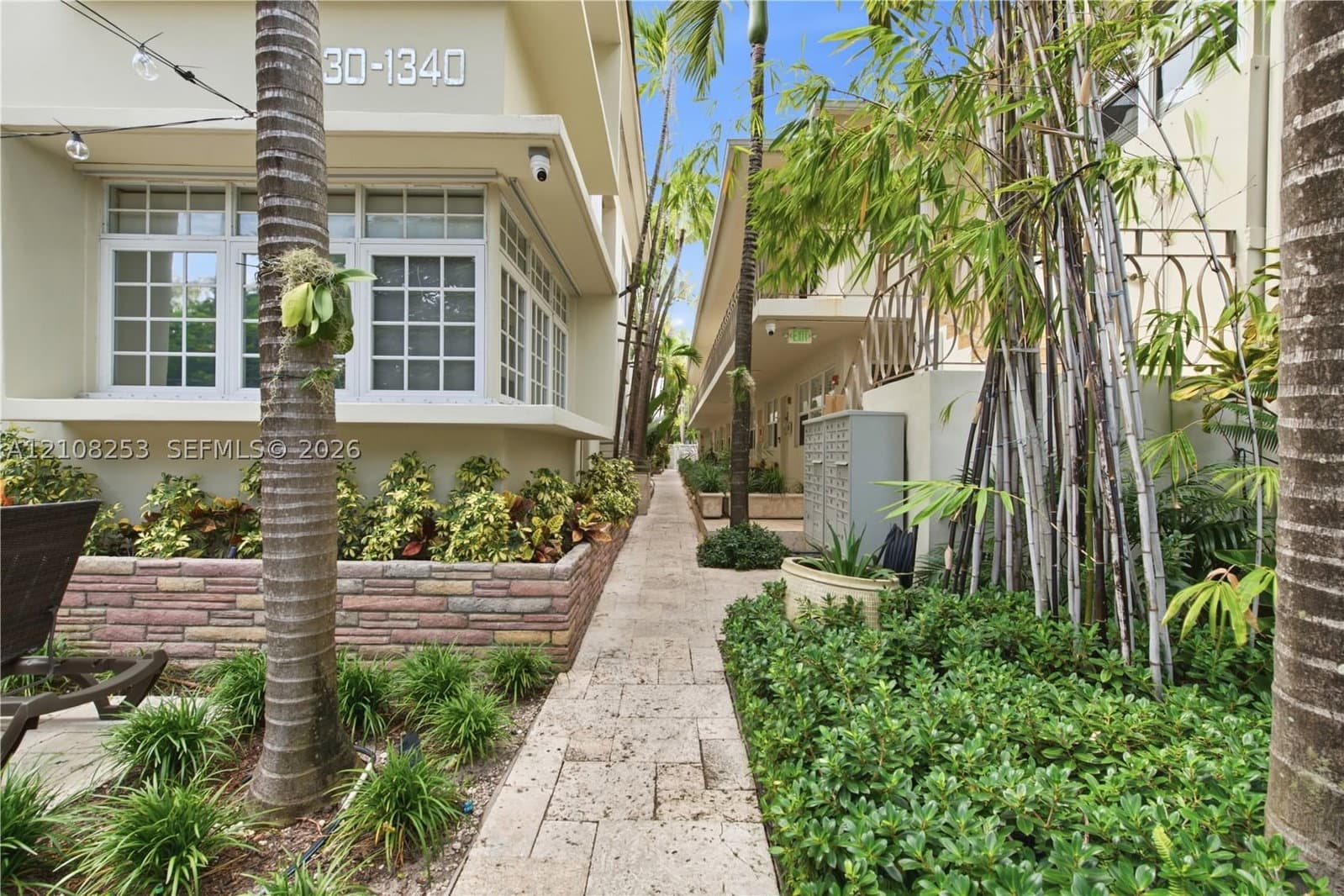 1-bedroom Condo — 1330 Drexel Ave #102, Miami Beach, FL 33139