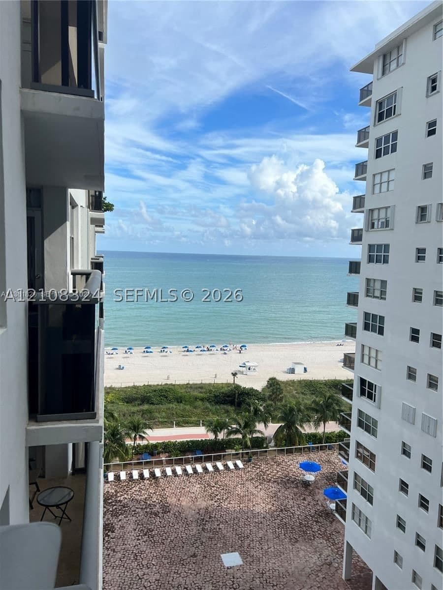 3+1 Condo — 6039 Collins Ave #1208, Miami Beach, FL 33140