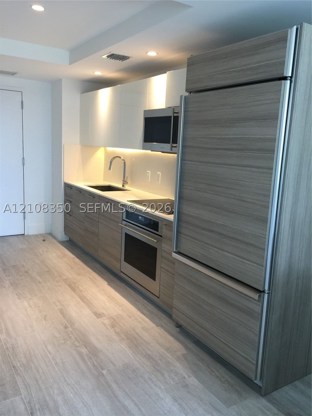 1-bedroom Condo — 121 34th St #1403, Miami, FL 33137