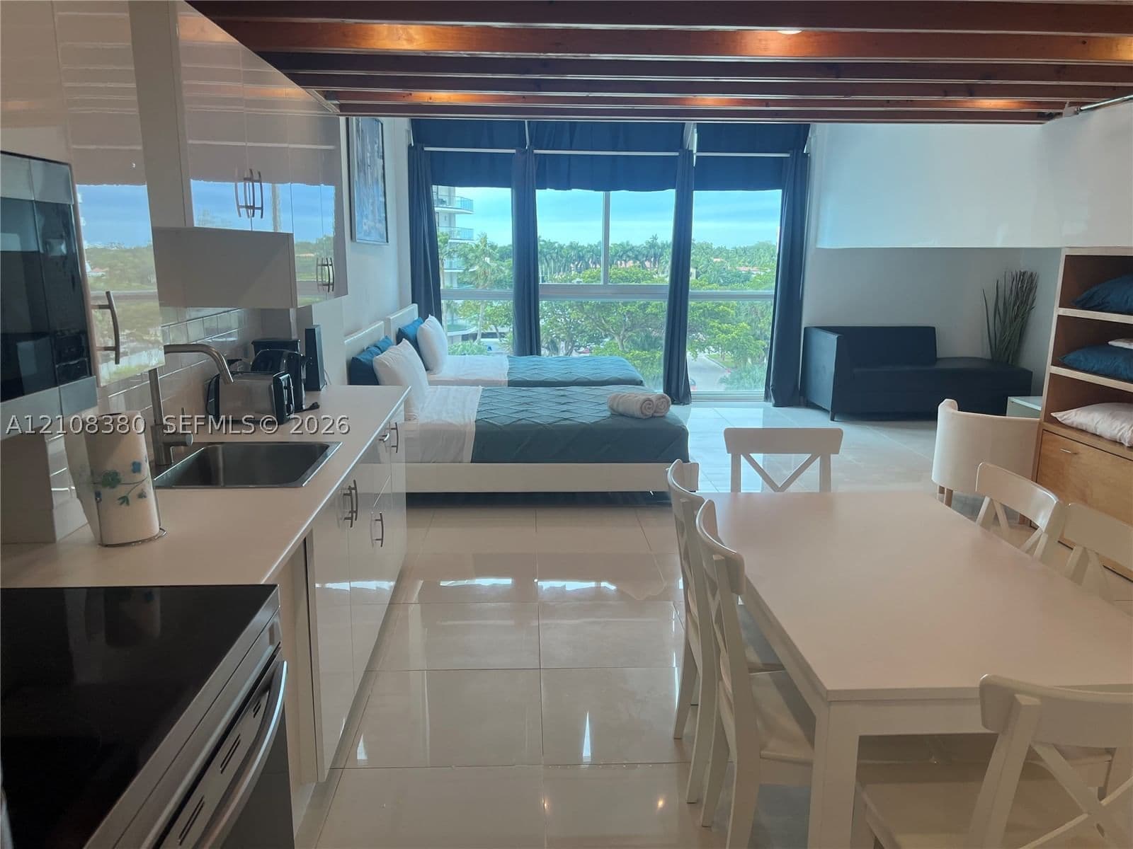 CASTLE BEACH CLUB CONDO — ilan fotoğrafı