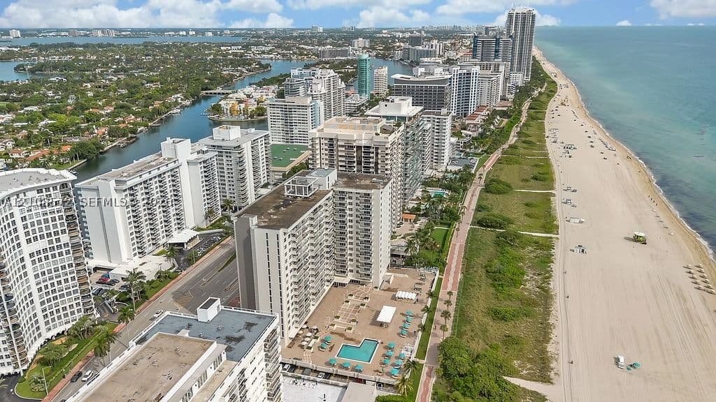 2-bedroom Condo — 5701 Collins Ave #301, Miami Beach, FL 33140