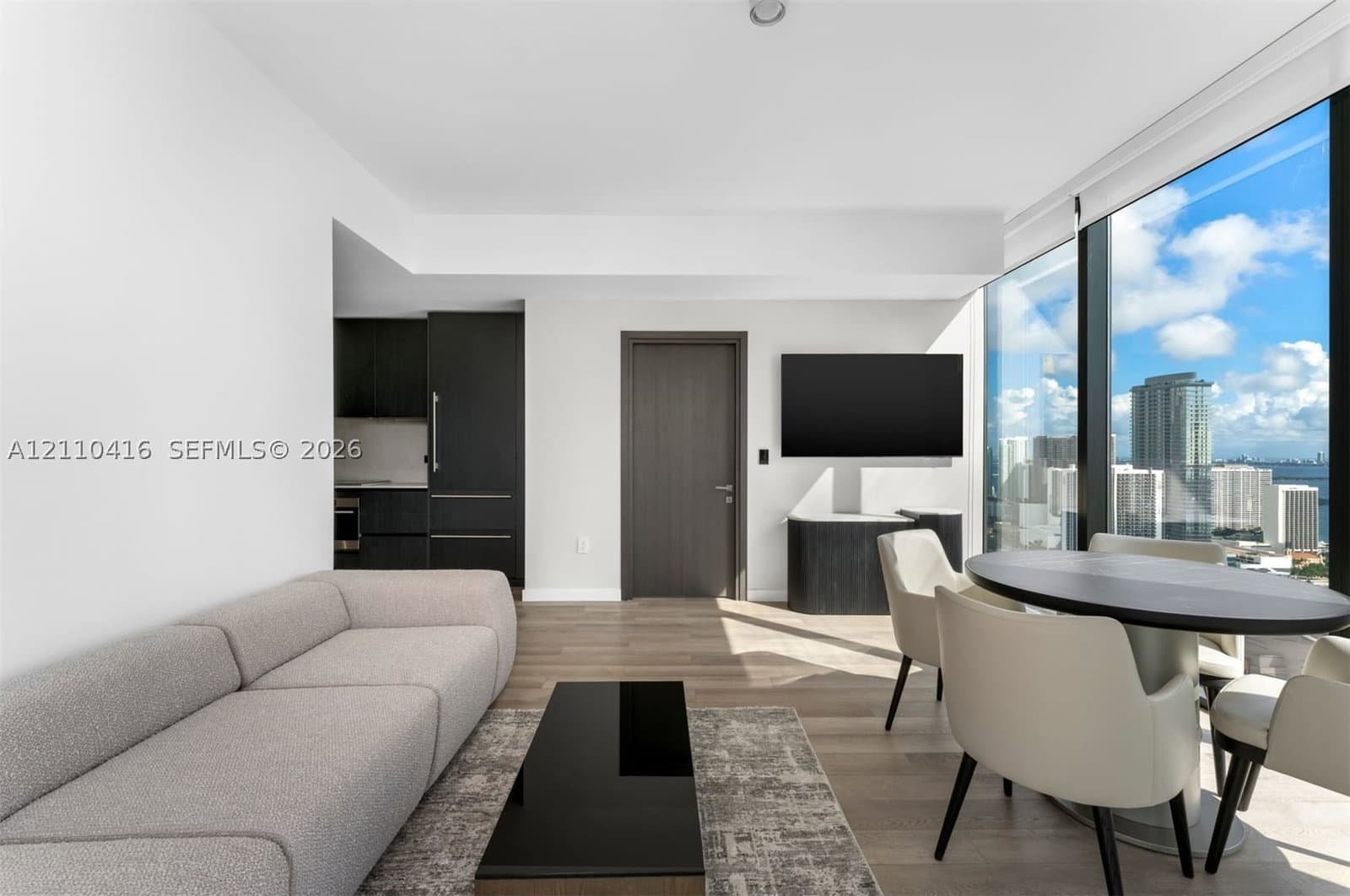 E11even Residences — ilan fotoğrafı