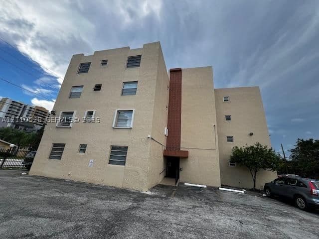 VISTA ALEGRE CONDO — ilan fotoğrafı