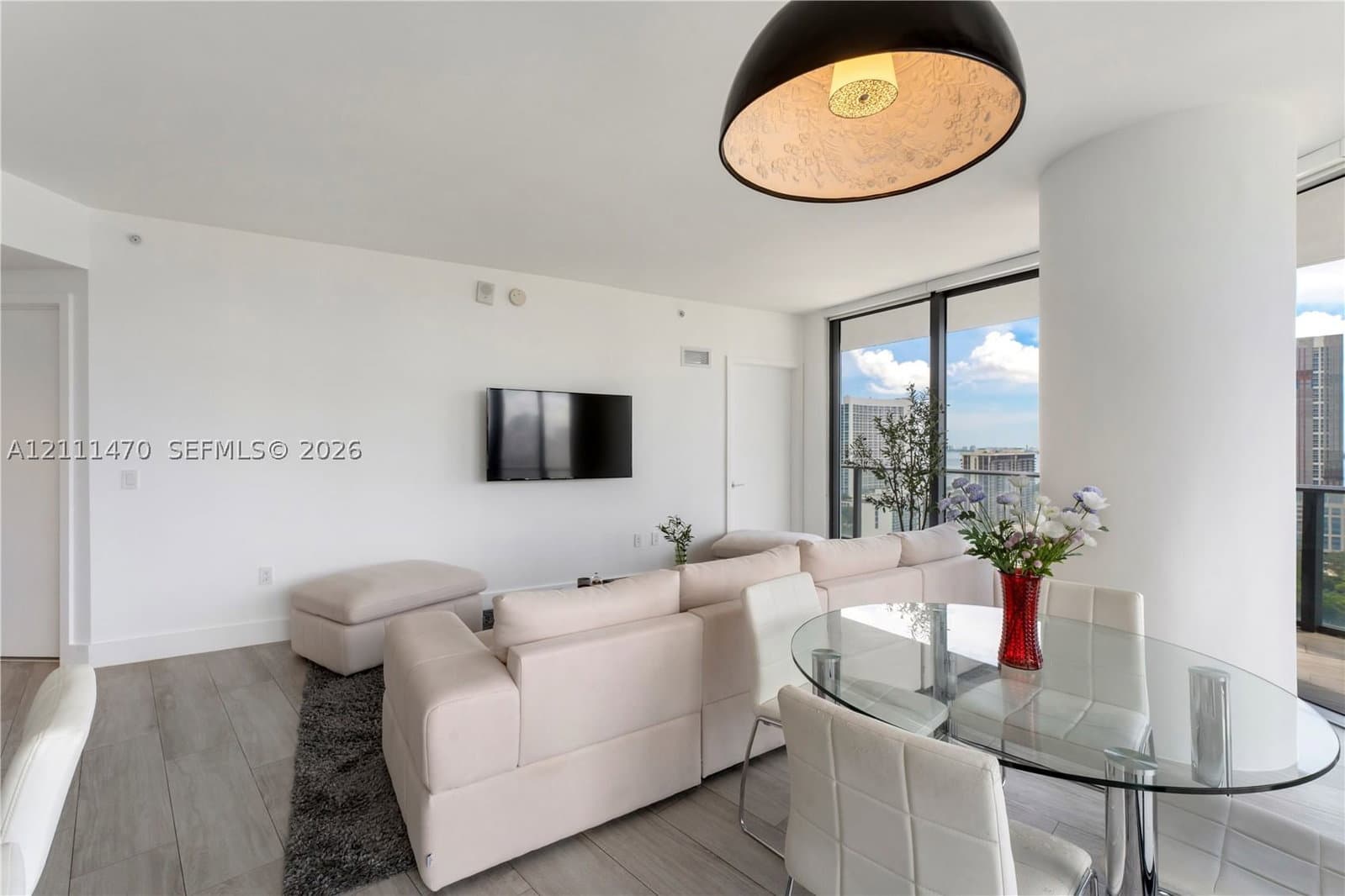 3401 MIDTOWN CONDO — ilan fotoğrafı