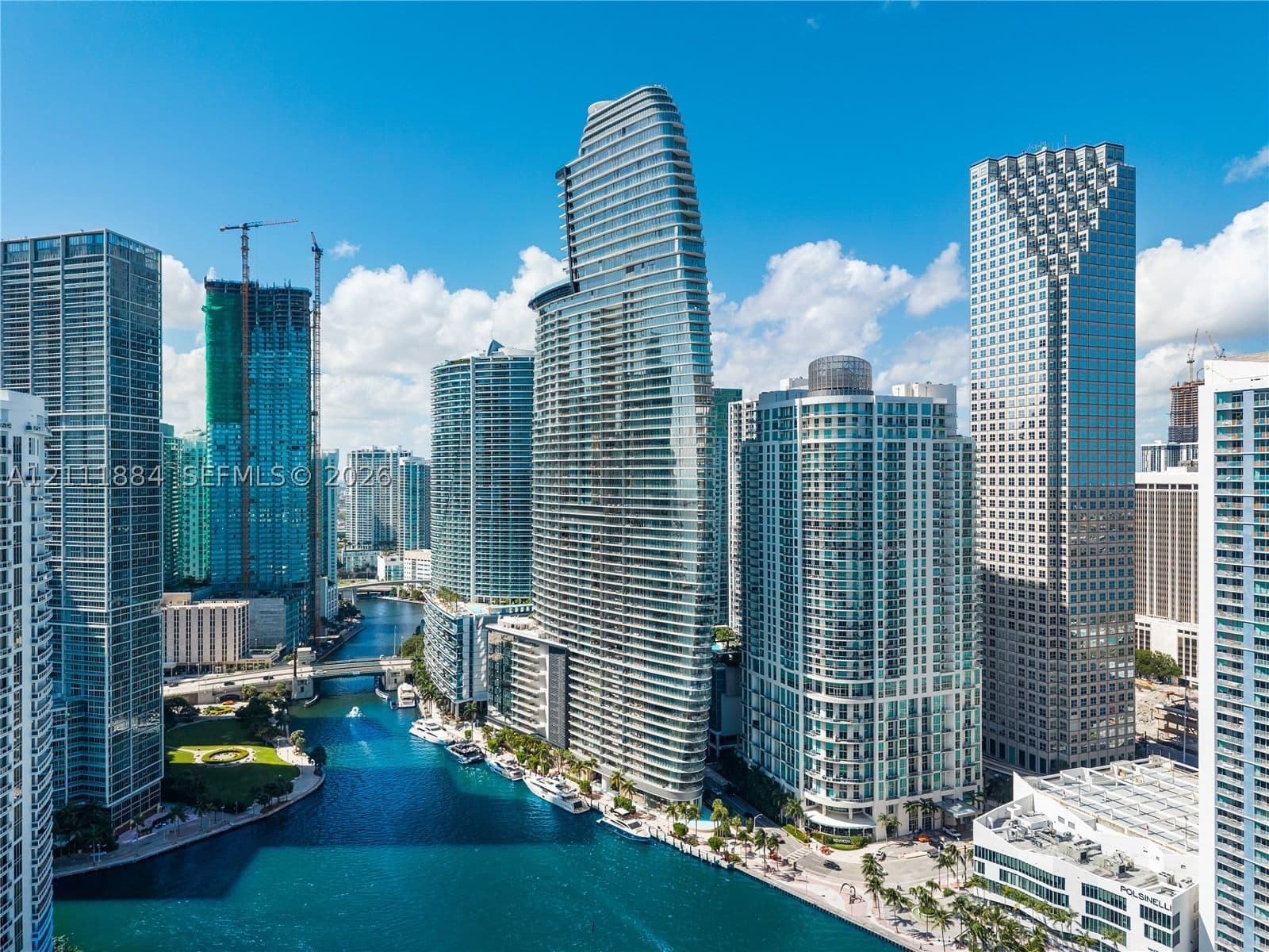 Dupont Plaza, Brickell