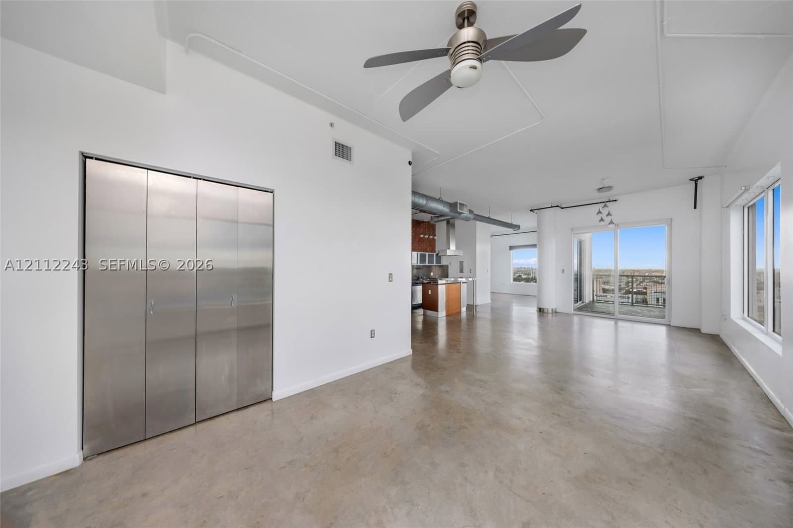 Neo Condo, Brickell