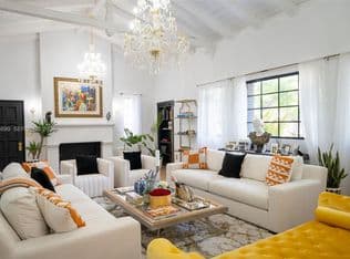 5+1 Müstakil ev — 5149 Alton Rd, Miami Beach, 33140