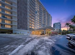 2-bedroom Condo — 5600 Collins Ave APT 7W, Miami Beach, 33140