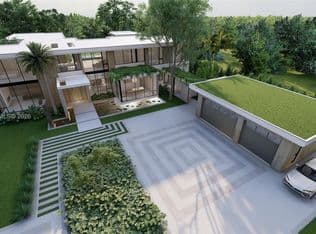 7-bedroom Single-Family Home — 5095 SW 82nd St, Miami, 33143