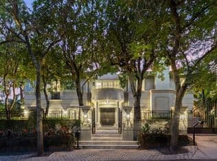 5-bedroom Single-Family Home — 3460 S Moorings Way, Miami, 33133
